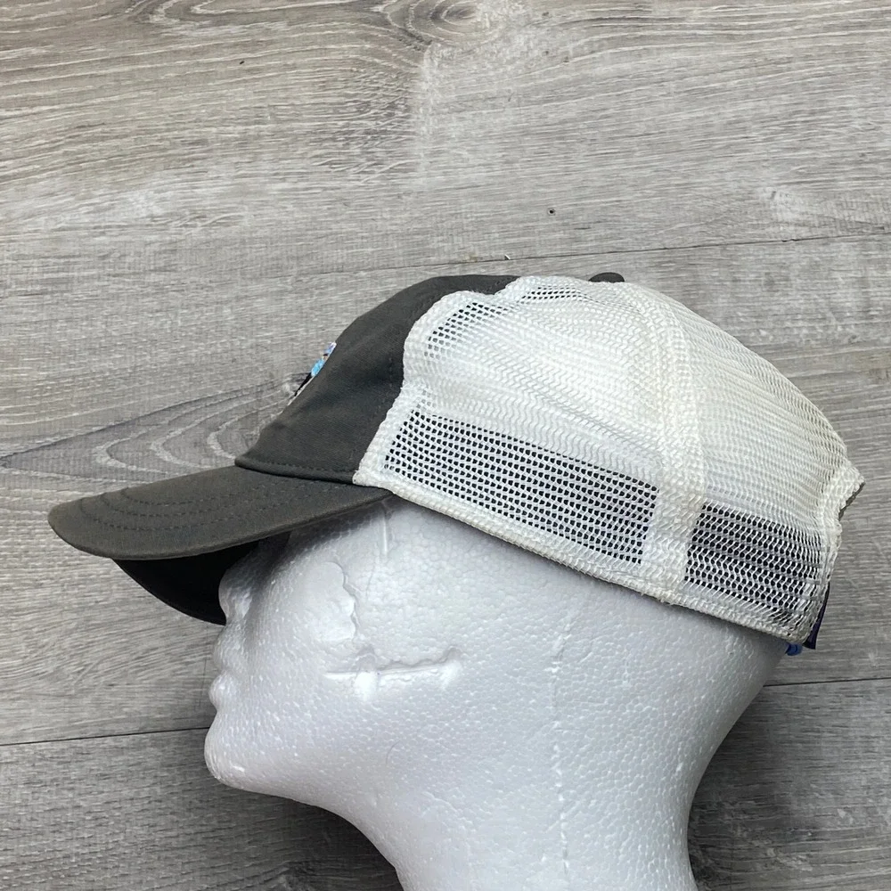 Patagonia Hat Trucker Fitz Roy Buffalo Mens OSFA Gray White Cotton Mesh Snapback